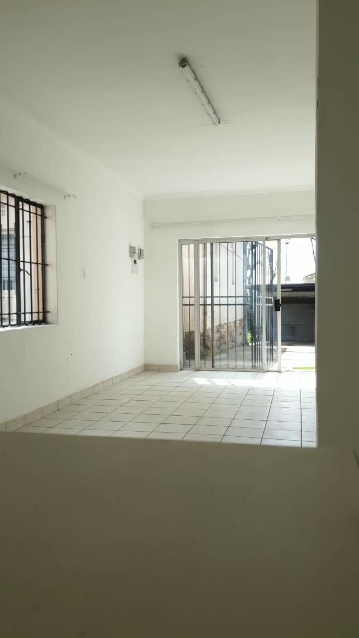 To Let 1 Bedroom Property for Rent in Kensington Gauteng