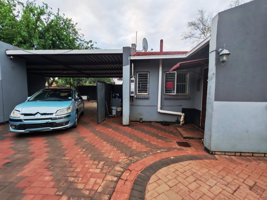 2 Bedroom Property for Sale in Doornpoort Gauteng