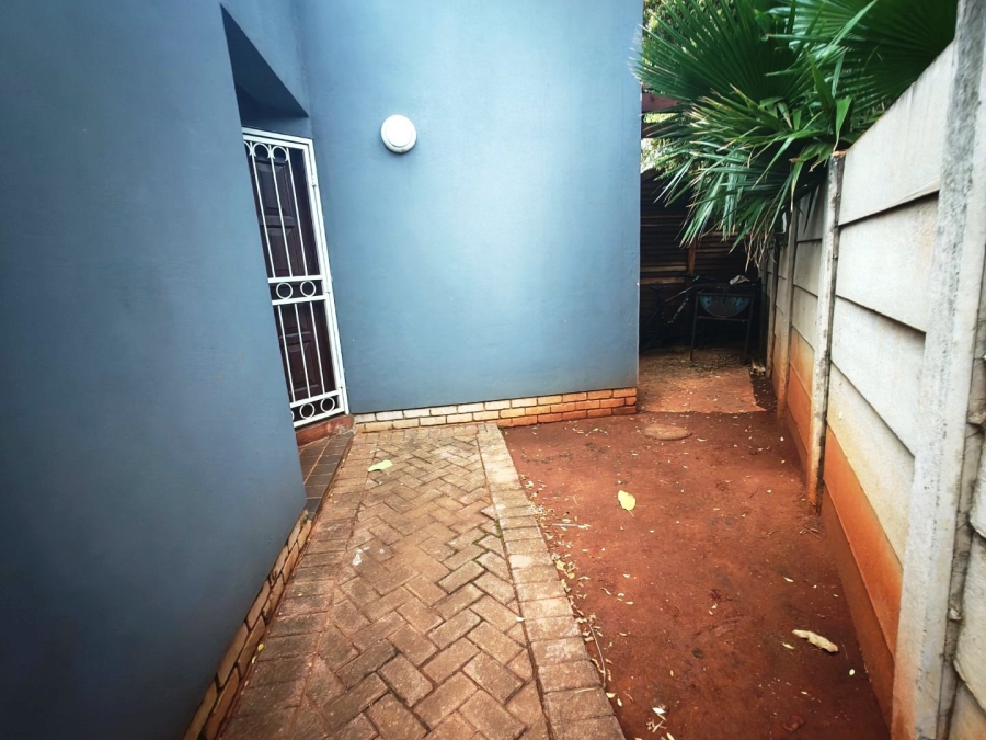 2 Bedroom Property for Sale in Doornpoort Gauteng