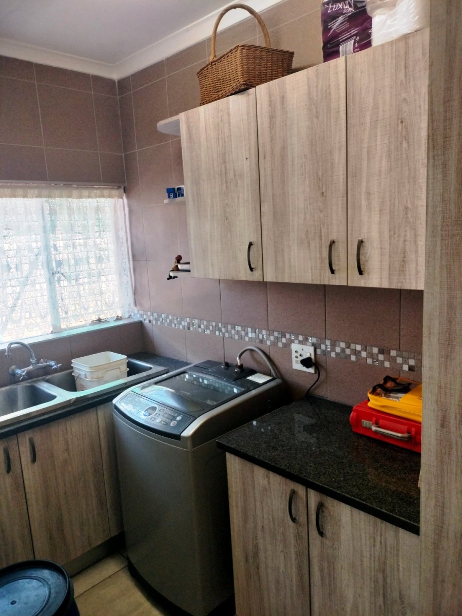 4 Bedroom Property for Sale in Sinoville Gauteng