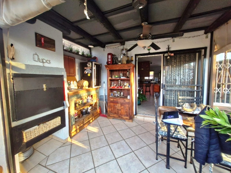 2 Bedroom Property for Sale in Annlin Gauteng