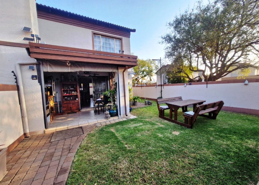 2 Bedroom Property for Sale in Annlin Gauteng