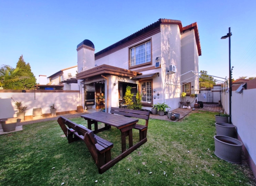 2 Bedroom Property for Sale in Annlin Gauteng