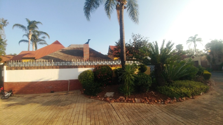 4 Bedroom Property for Sale in Ninapark Gauteng