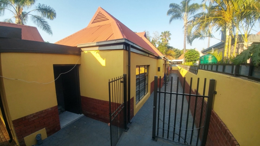 4 Bedroom Property for Sale in Ninapark Gauteng