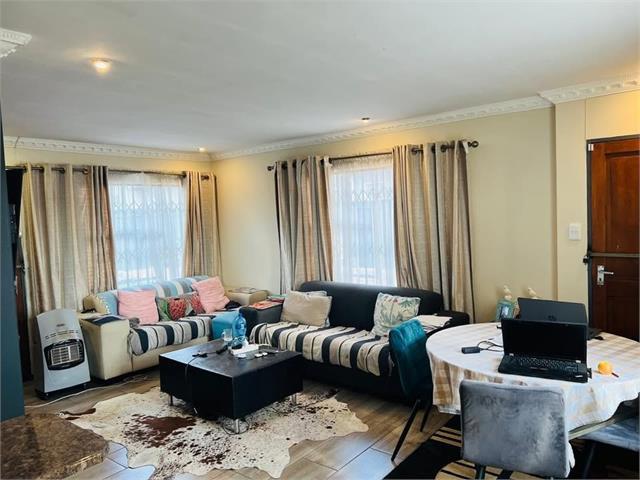 3 Bedroom Property for Sale in Fleurhof Gauteng