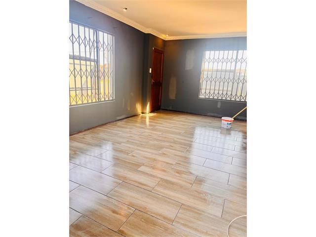 3 Bedroom Property for Sale in Fleurhof Gauteng