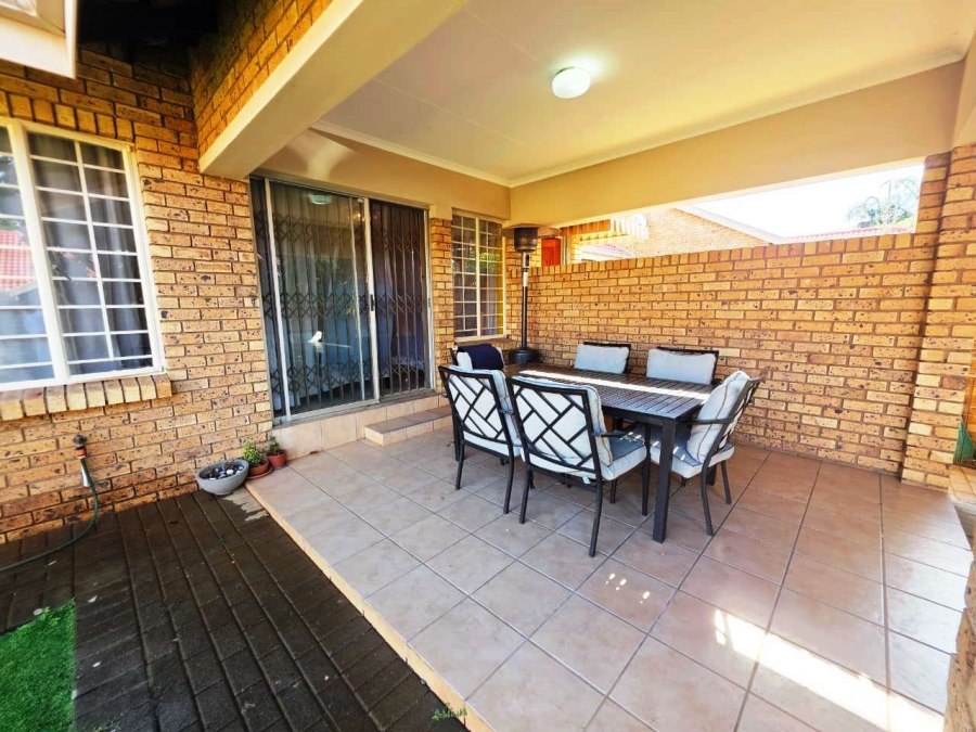 3 Bedroom Property for Sale in Montana Gardens Gauteng