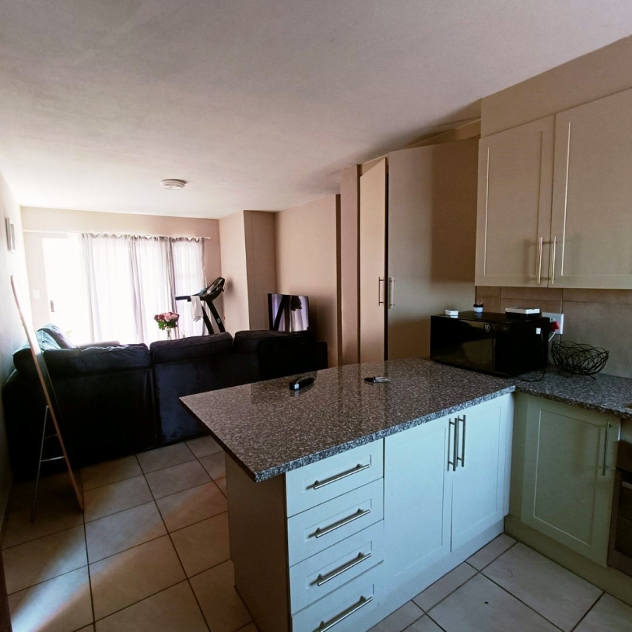 2 Bedroom Property for Sale in Annlin Gauteng