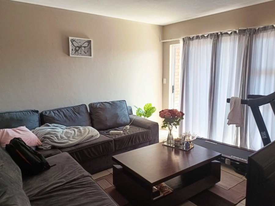 2 Bedroom Property for Sale in Annlin Gauteng