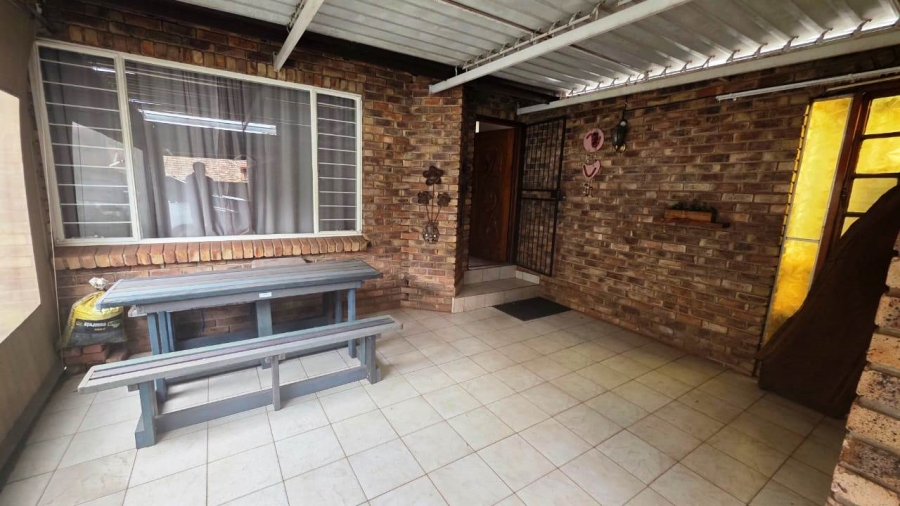 3 Bedroom Property for Sale in Doornpoort Gauteng