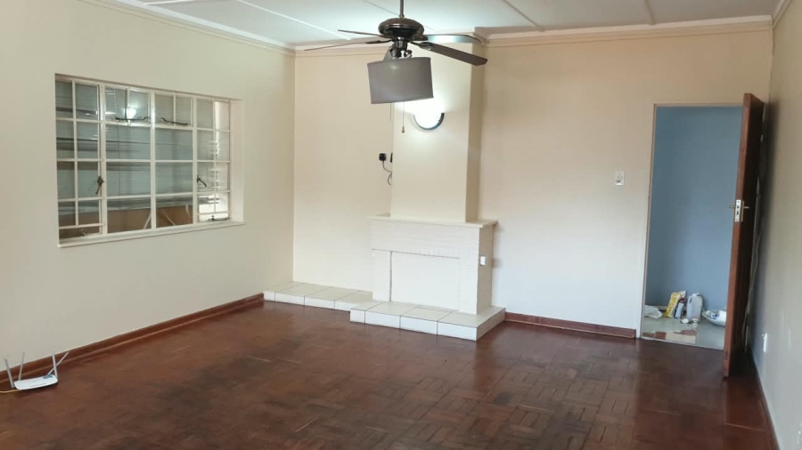 To Let 3 Bedroom Property for Rent in Wychwood Gauteng