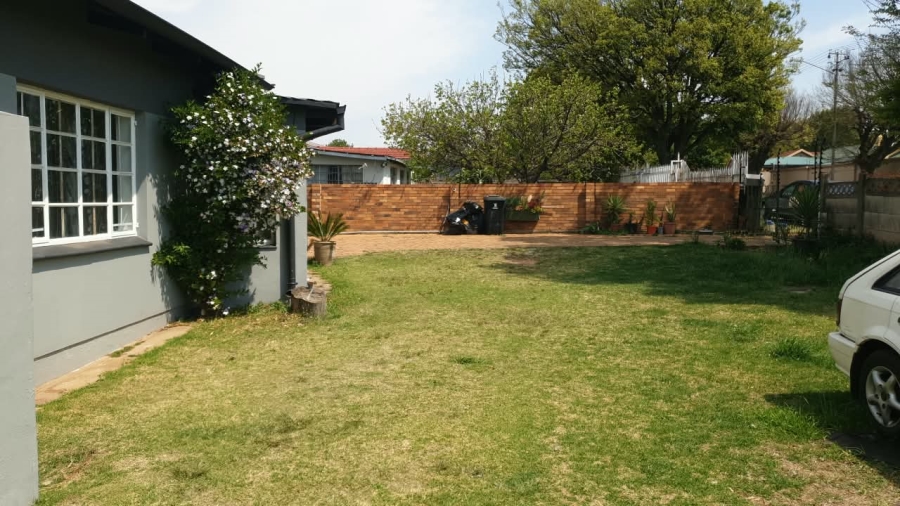 To Let 3 Bedroom Property for Rent in Wychwood Gauteng