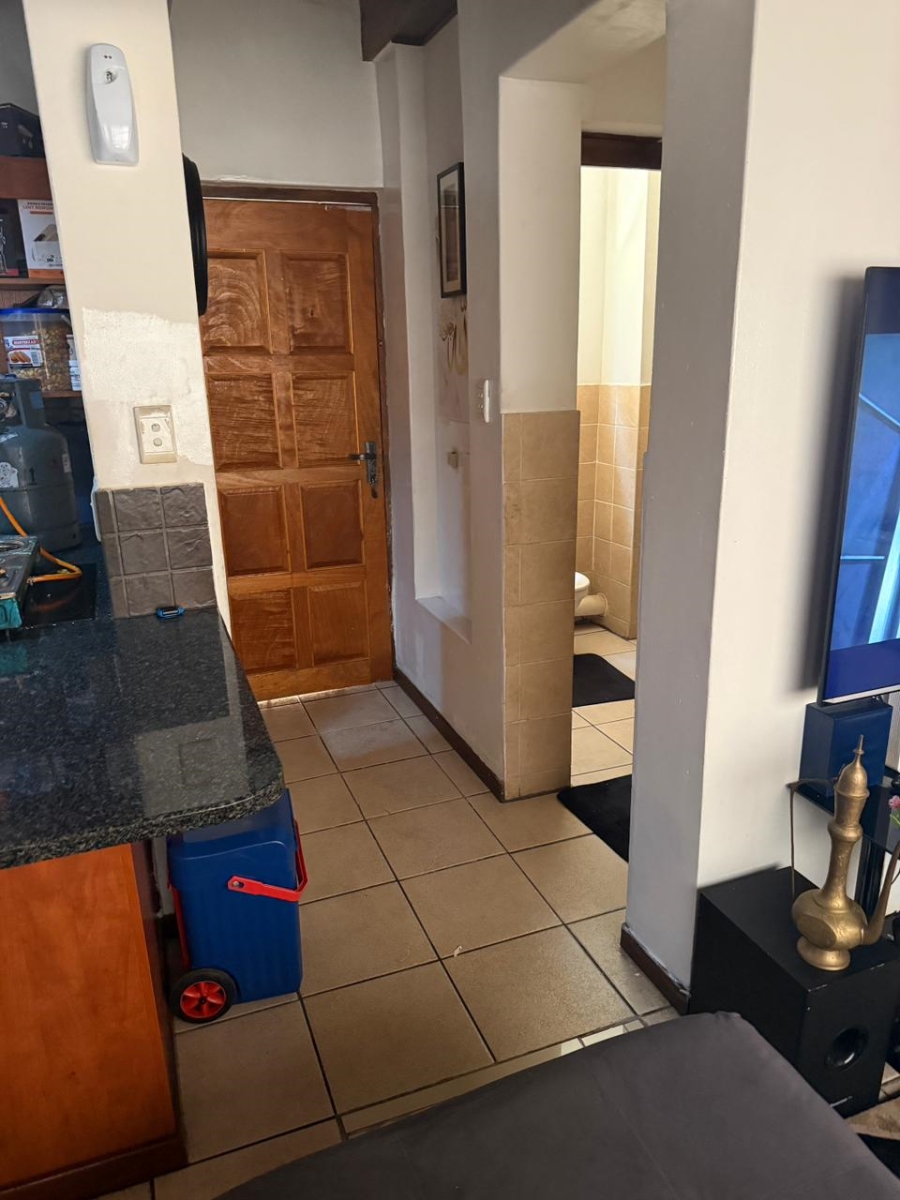 1 Bedroom Property for Sale in Pretoria North Gauteng