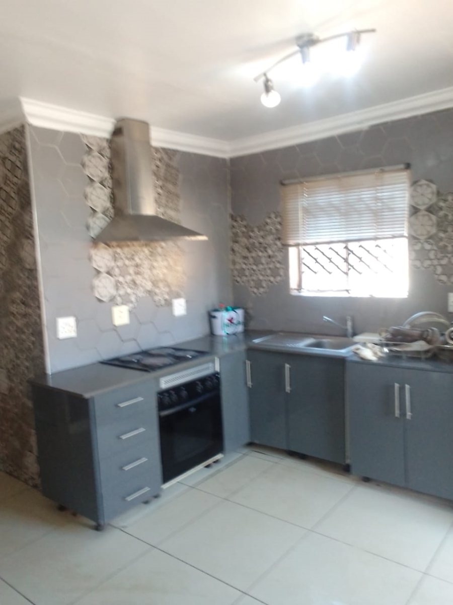 3 Bedroom Property for Sale in Soshanguve South Gauteng