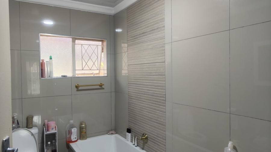 3 Bedroom Property for Sale in Karen Park Gauteng