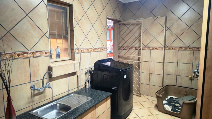 4 Bedroom Property for Sale in Doornpoort Gauteng