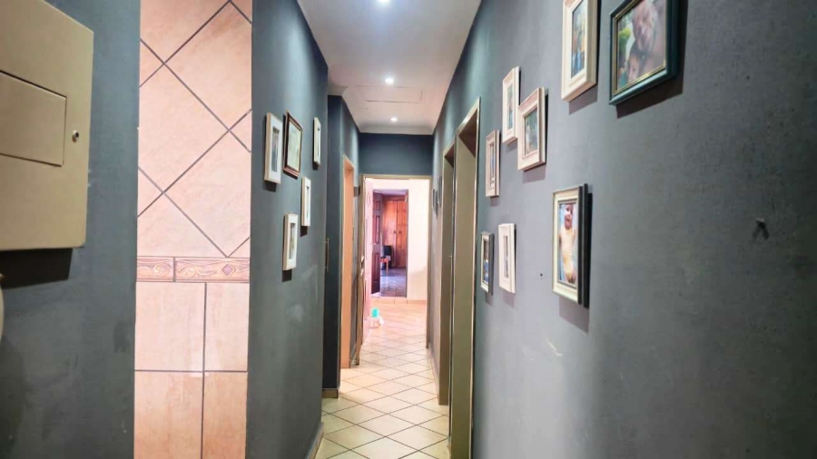 4 Bedroom Property for Sale in Doornpoort Gauteng