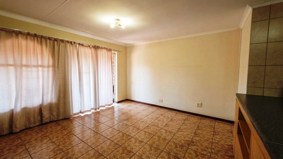 2 Bedroom Property for Sale in Doornpoort Gauteng