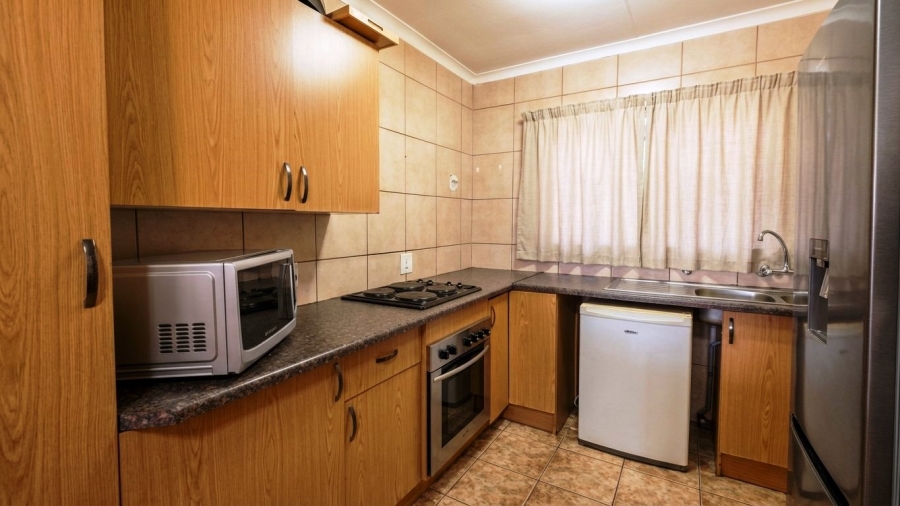 2 Bedroom Property for Sale in Doornpoort Gauteng