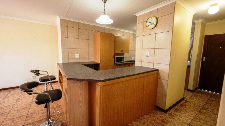 2 Bedroom Property for Sale in Doornpoort Gauteng