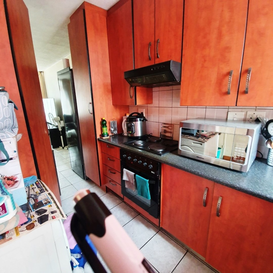 2 Bedroom Property for Sale in Pretoria North Gauteng