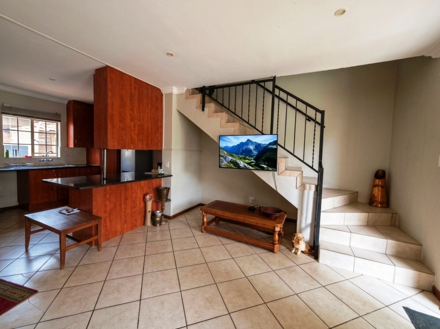 2 Bedroom Property for Sale in Annlin Gauteng