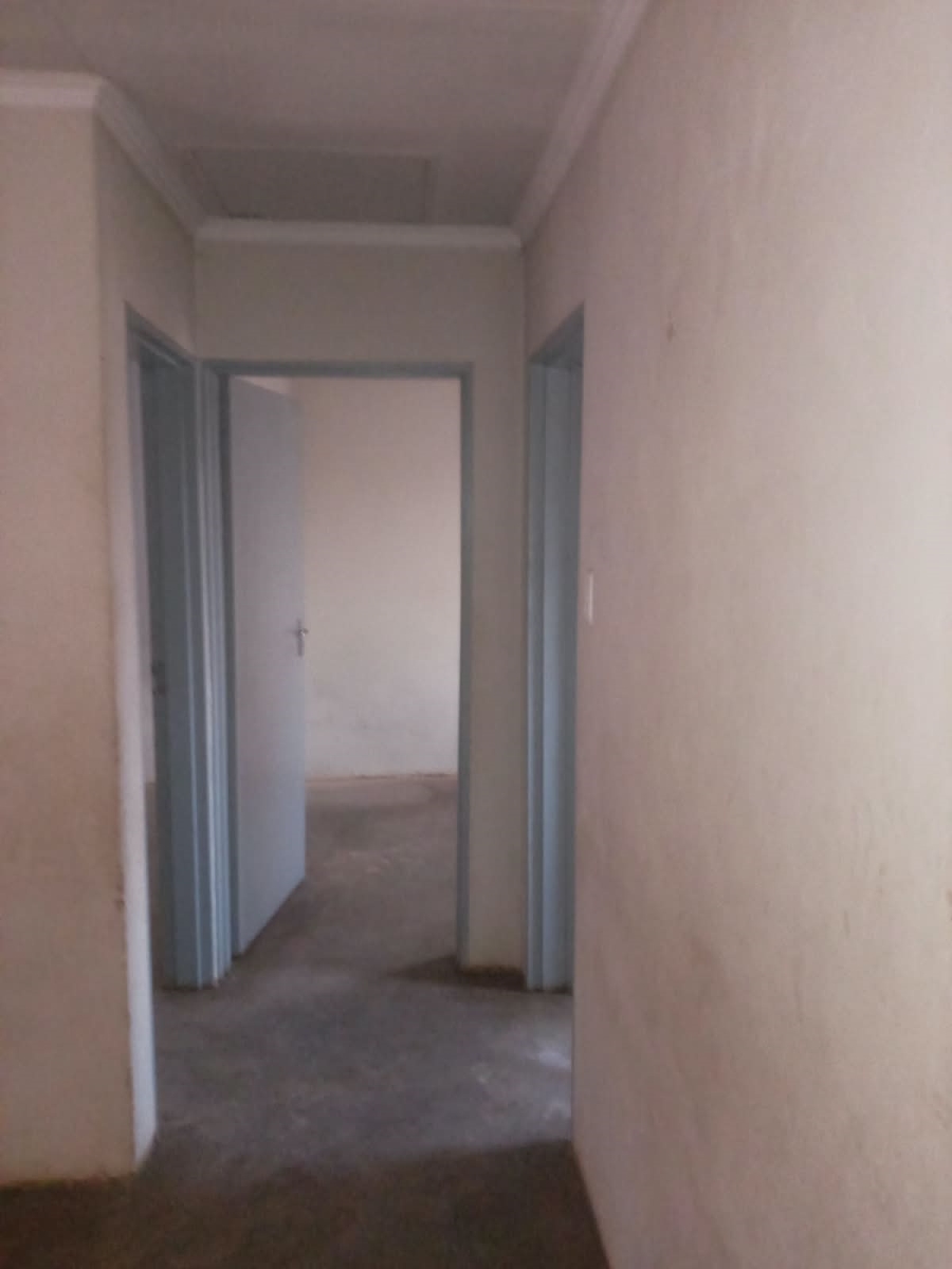 2 Bedroom Property for Sale in Nellmapius Gauteng