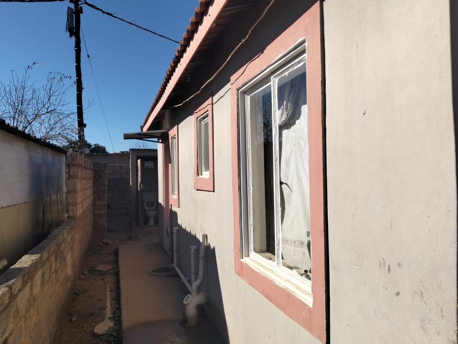 2 Bedroom Property for Sale in Nellmapius Gauteng
