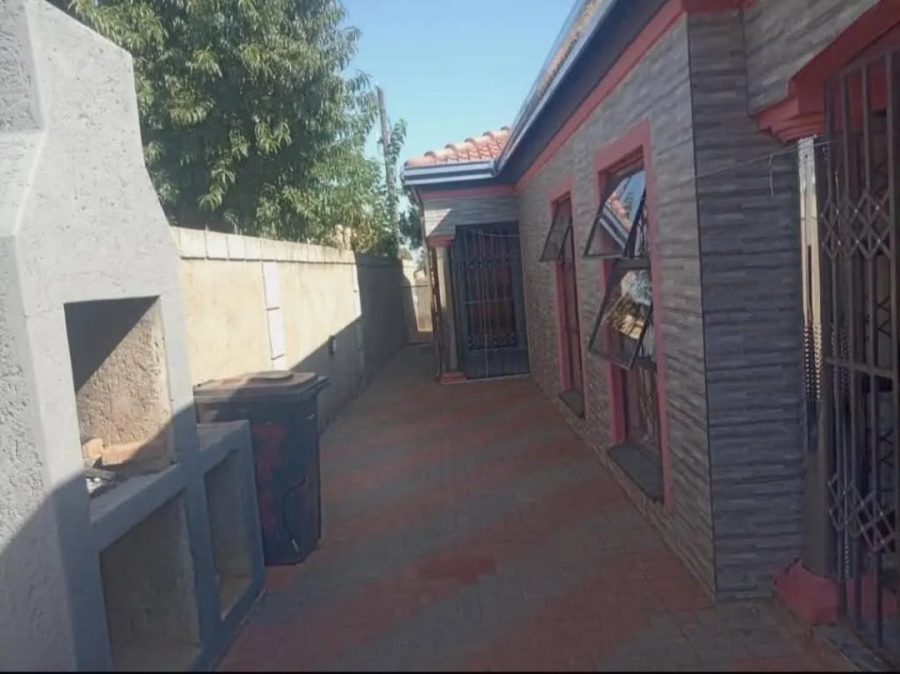 3 Bedroom Property for Sale in Soshanguve X Gauteng