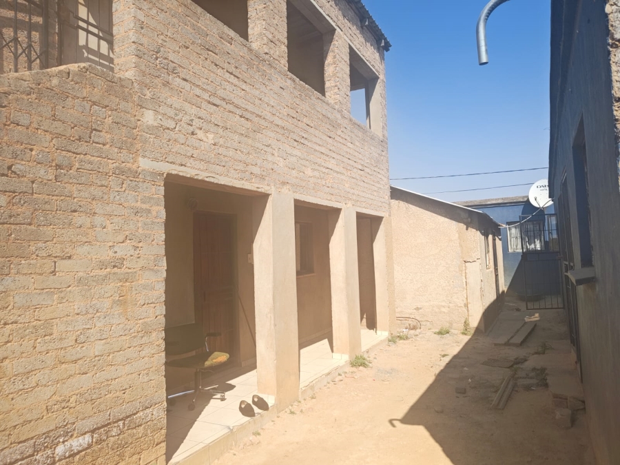 11 Bedroom Property for Sale in Ebony Park Gauteng