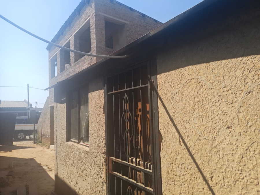 11 Bedroom Property for Sale in Ebony Park Gauteng