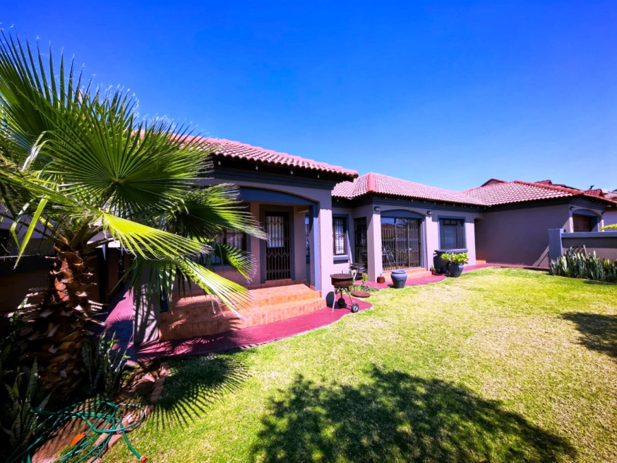 3 Bedroom Property for Sale in Montana Tuine Gauteng