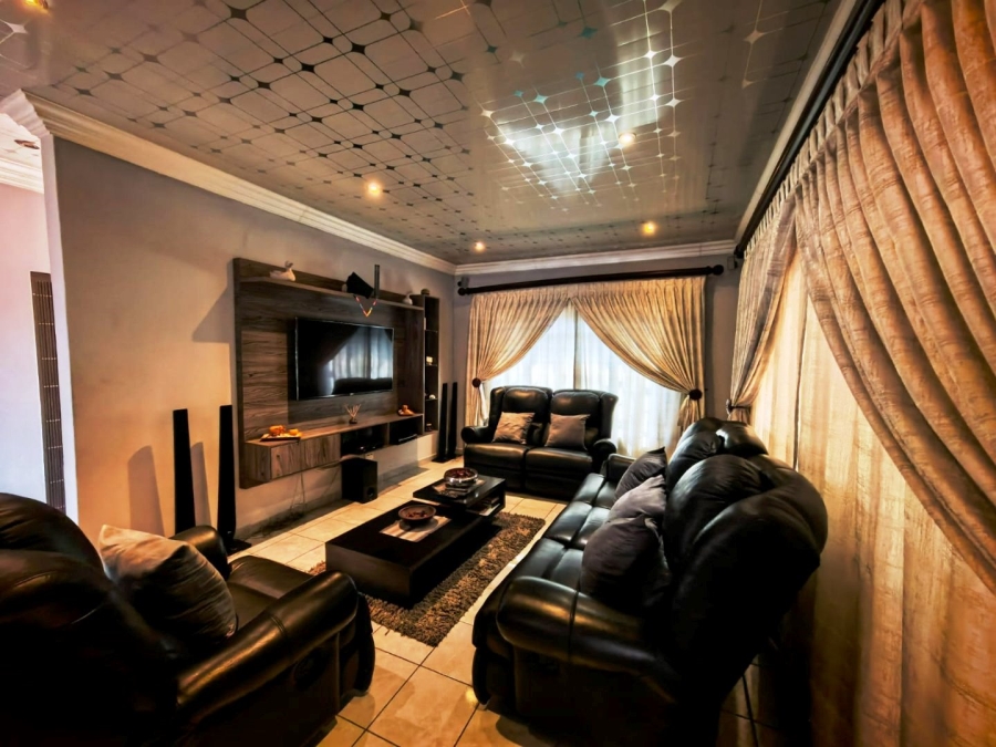 3 Bedroom Property for Sale in Montana Tuine Gauteng