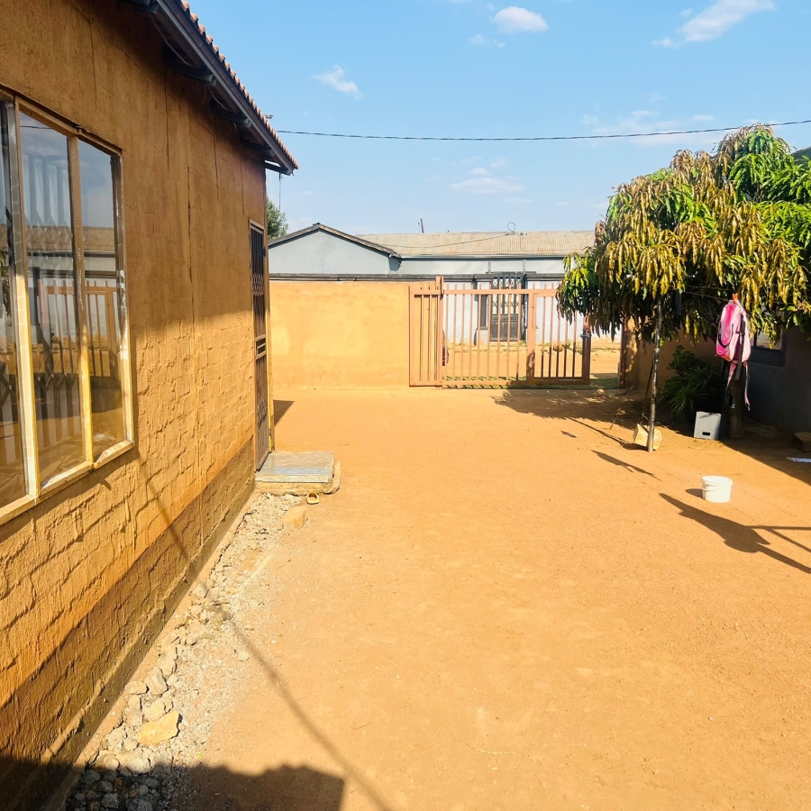 2 Bedroom Property for Sale in Soshanguve South Ext 9 Gauteng
