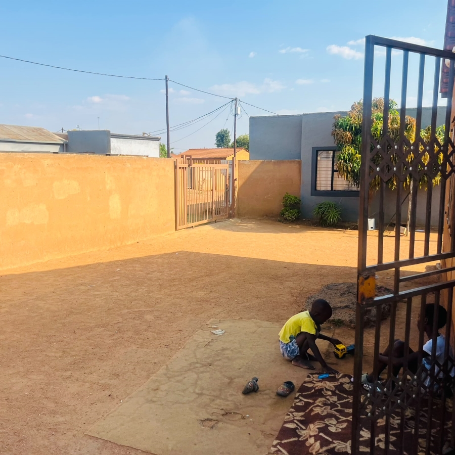 2 Bedroom Property for Sale in Soshanguve South Ext 9 Gauteng