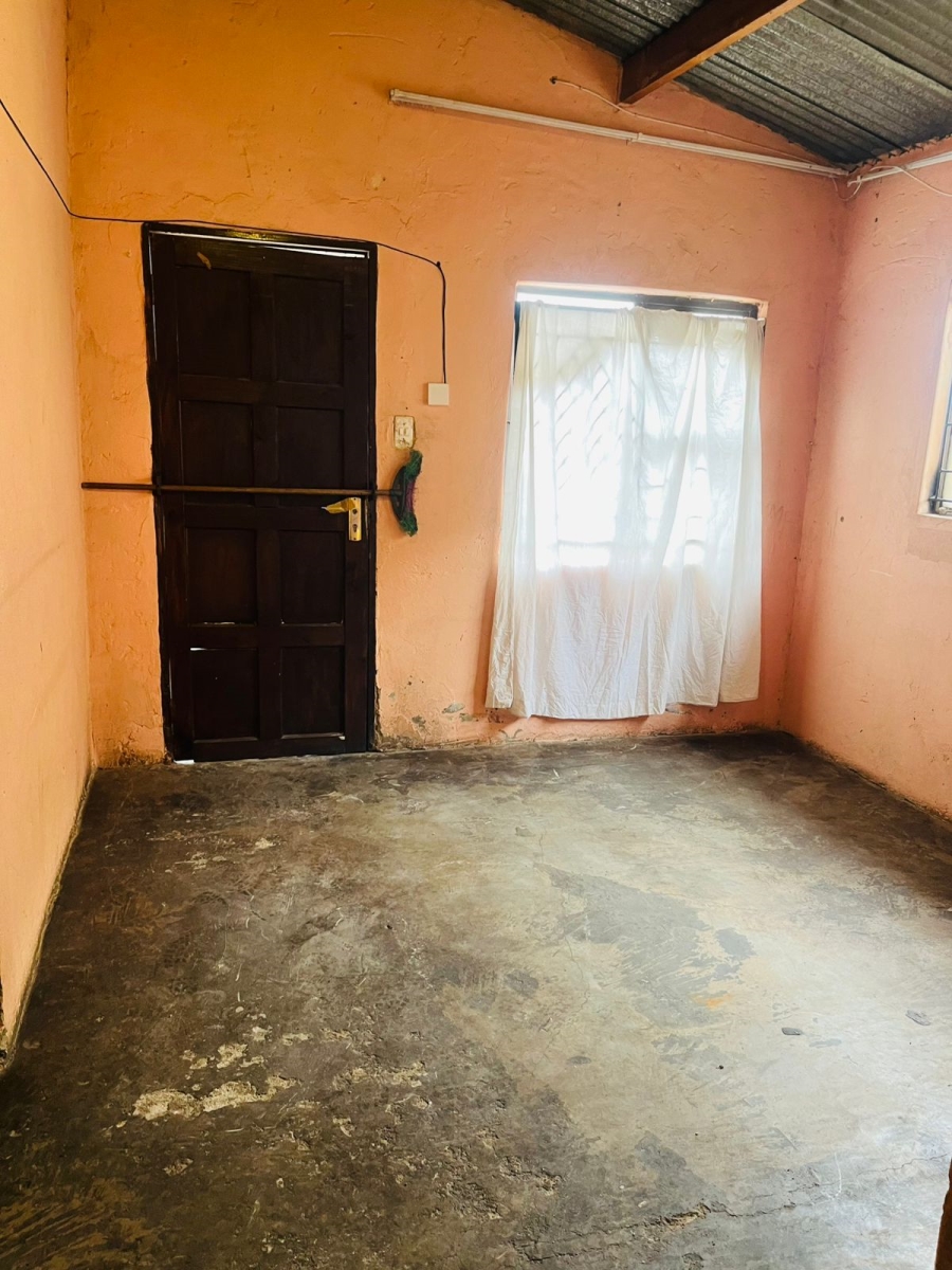 10 Bedroom Property for Sale in Tembisa Central Gauteng