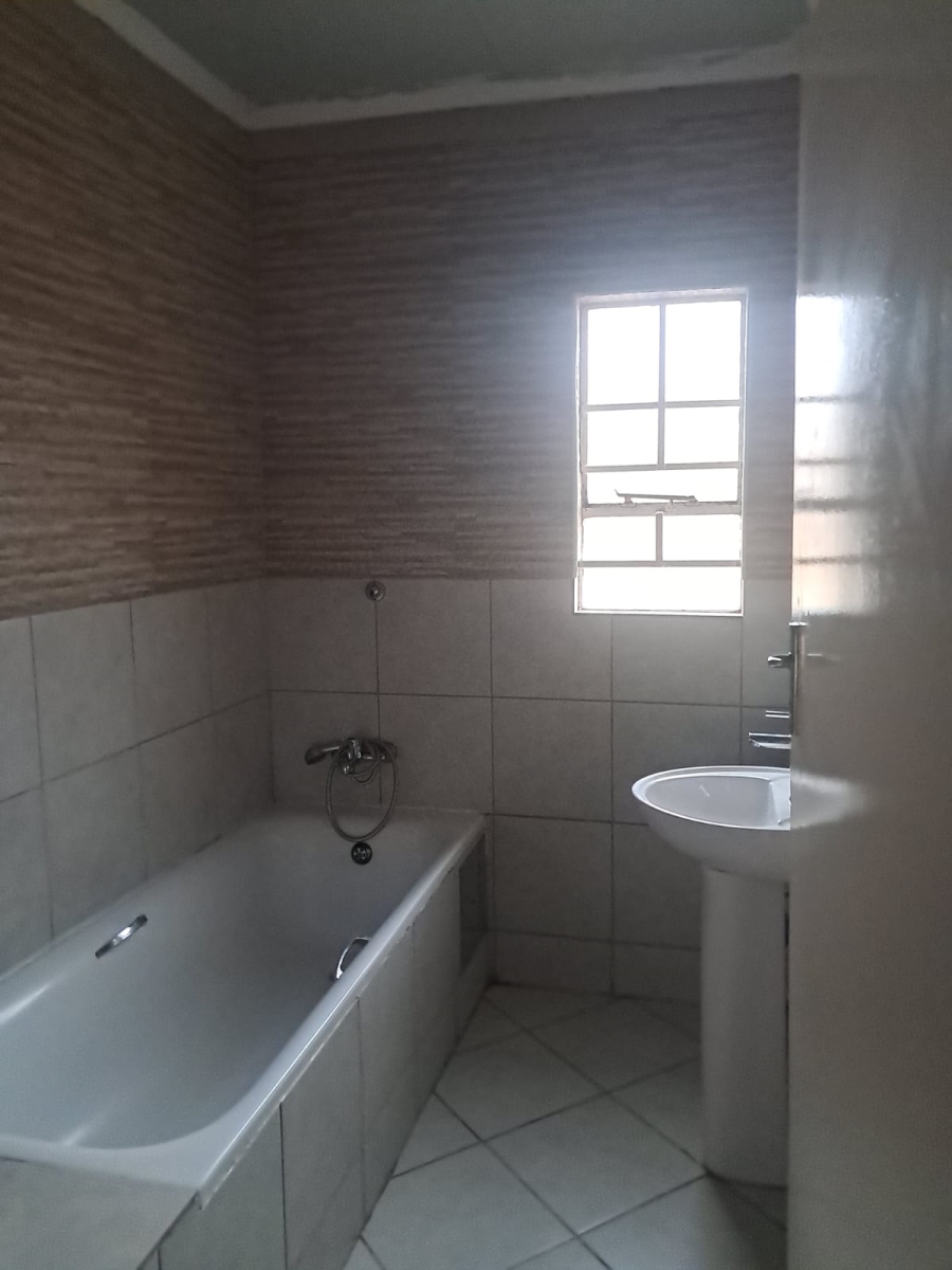 3 Bedroom Property for Sale in Atteridgeville Gauteng