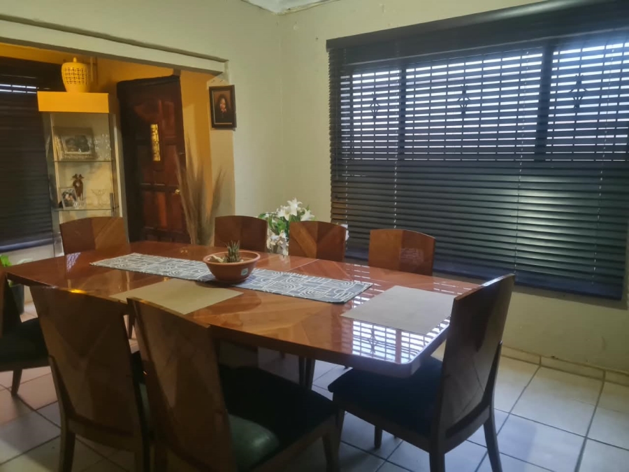 2 Bedroom Property for Sale in Snake Park Gauteng