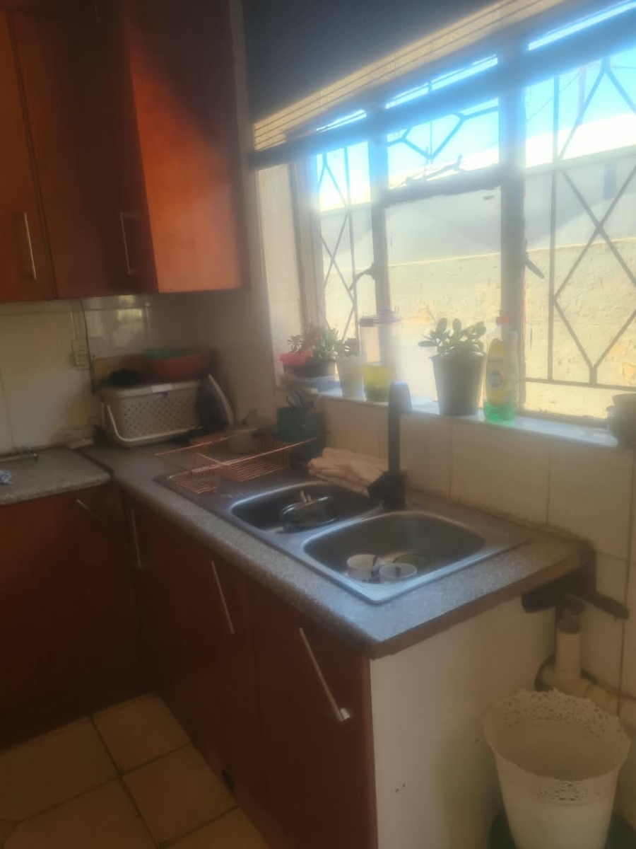 2 Bedroom Property for Sale in Snake Park Gauteng