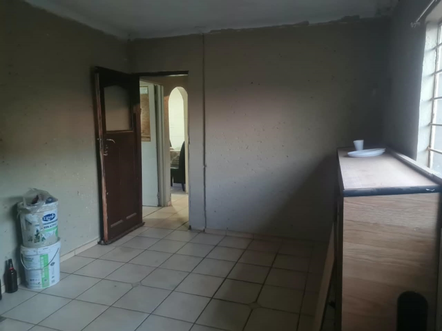 2 Bedroom Property for Sale in Snake Park Gauteng