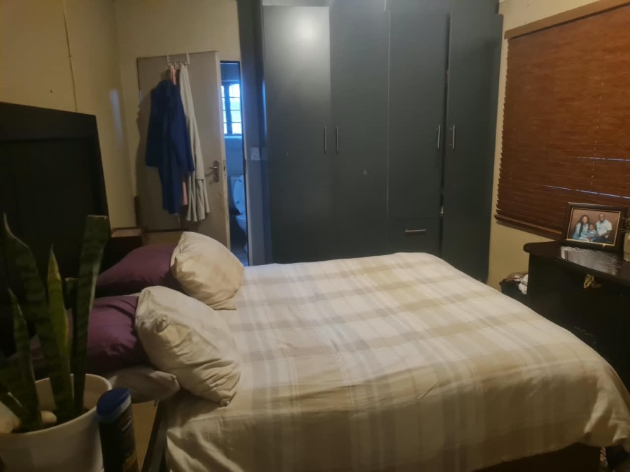2 Bedroom Property for Sale in Snake Park Gauteng