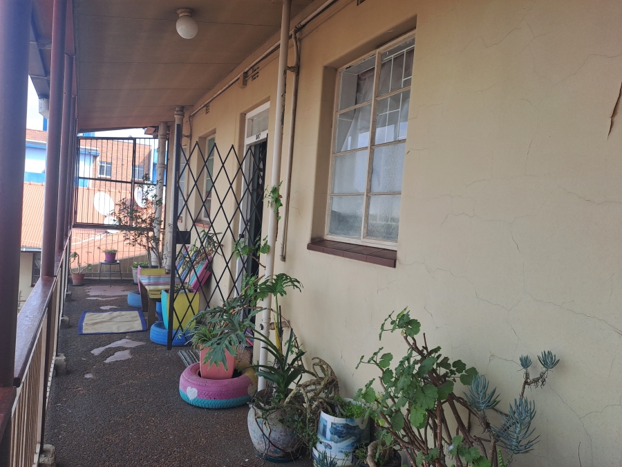 1 Bedroom Property for Sale in Springs Central Gauteng