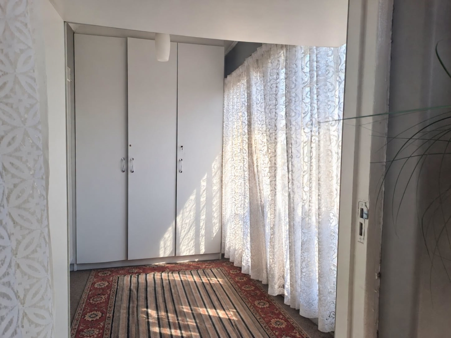 1 Bedroom Property for Sale in Springs Central Gauteng