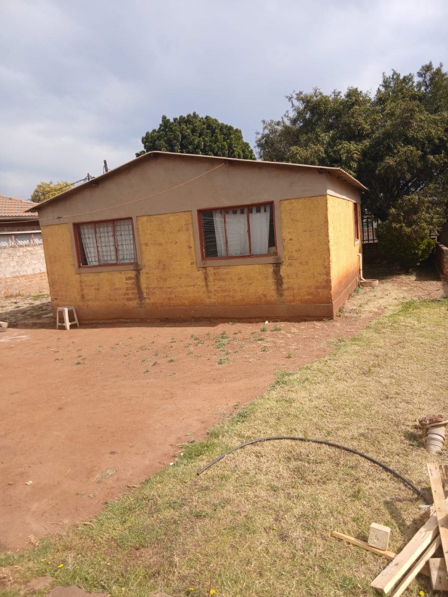 2 Bedroom Property for Sale in Soshanguve South Ext 4 Gauteng