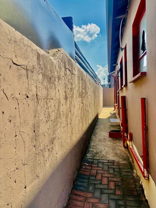 3 Bedroom Property for Sale in Fleurhof Gauteng
