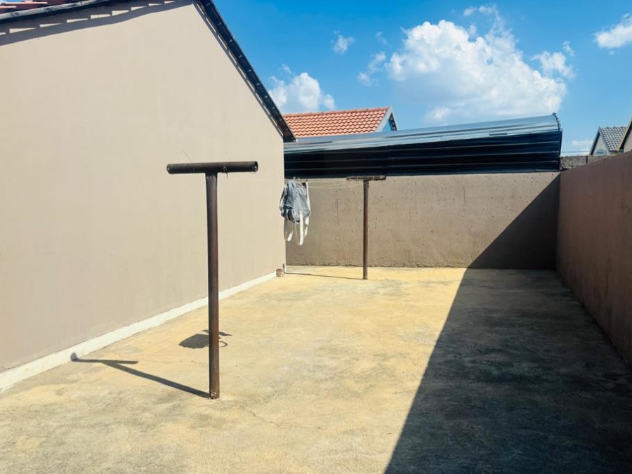 3 Bedroom Property for Sale in Fleurhof Gauteng