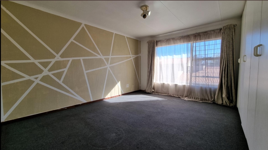 1 Bedroom Property for Sale in Witfield Gauteng