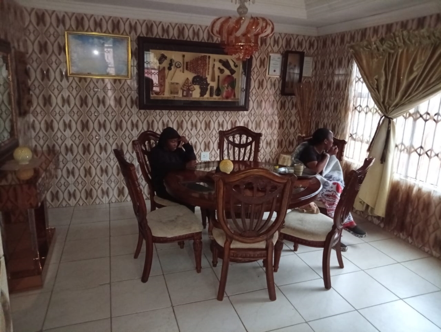 8 Bedroom Property for Sale in Klipgat Gauteng