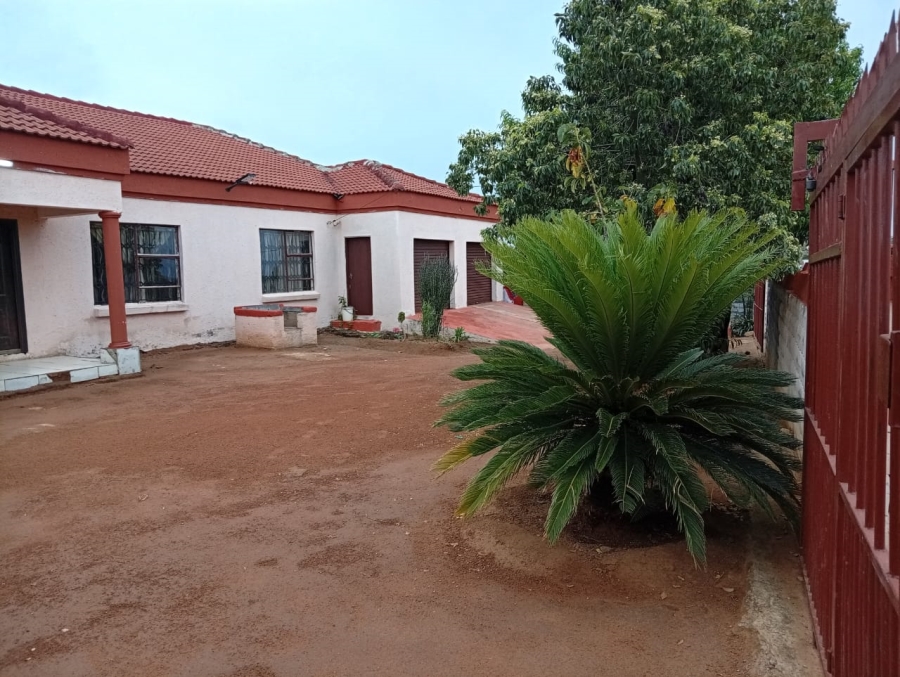 8 Bedroom Property for Sale in Klipgat Gauteng